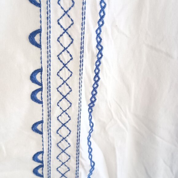 Talbots Embroidered Boho Blouse Top White Blue Cotton Short Sleeve Women’s S - Picture 5 of 6